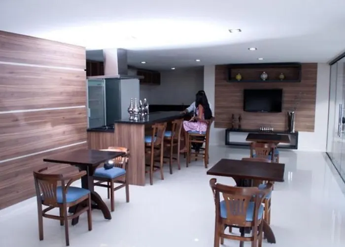 Rapport Hotel