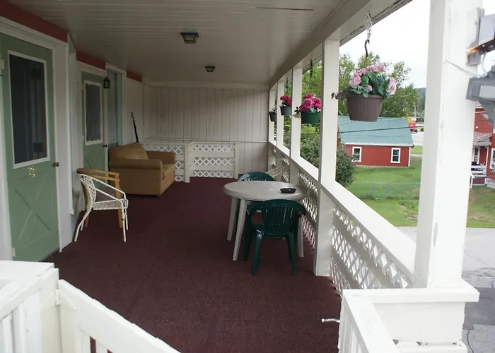 Northern Peaks Motor Inn
