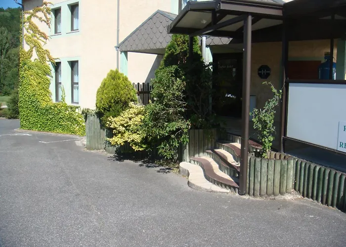 Hôtel-Restaurant Le Calice Du Gevaudan - A75