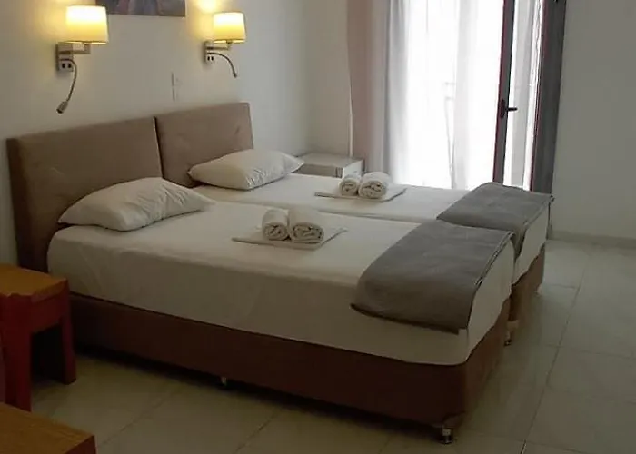 Delfini Hotel Piraeus