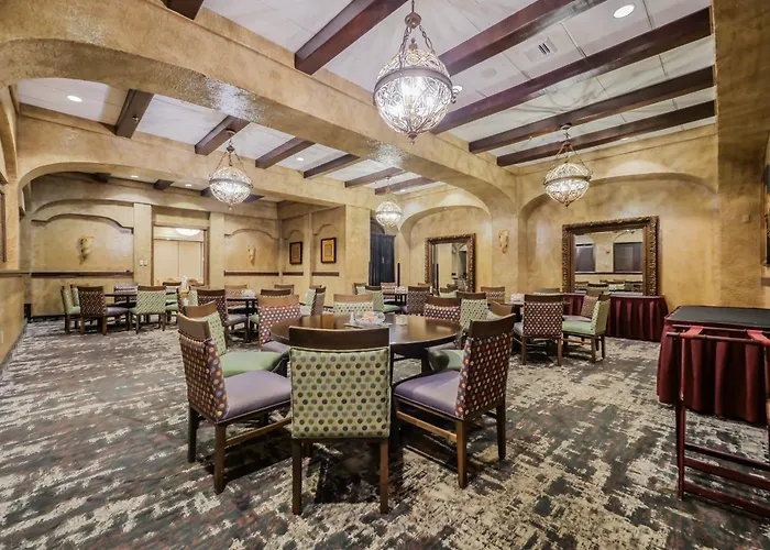 Crowne Plaza Cleveland Airport By Ihg