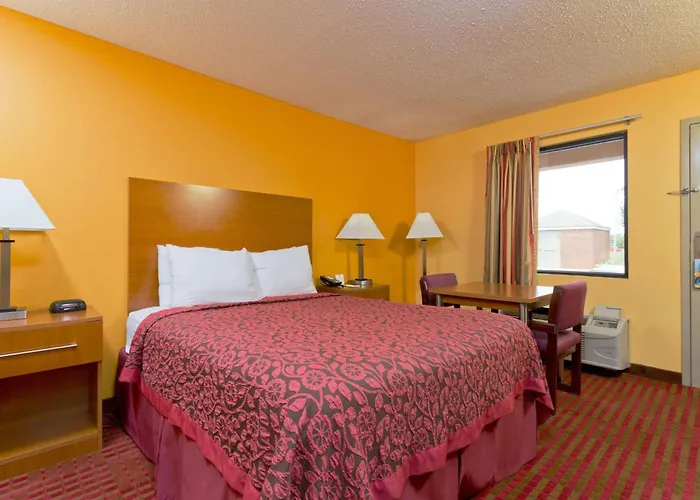 Days Inn By Wyndham Franklin
