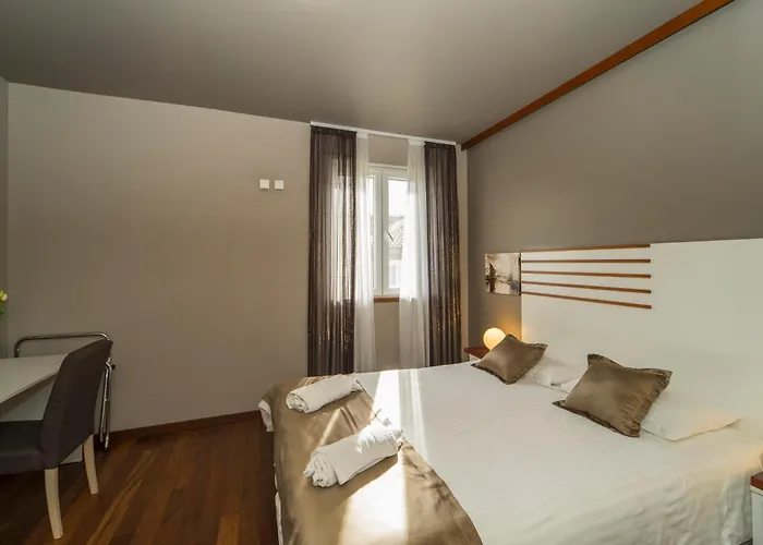 Luxury Rooms And Apartment Silente Bacvice