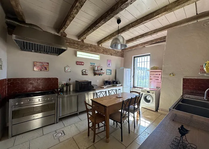 Le Domaine de Piedmoure, Gîtes et chambres, piscine, terrasses privatives