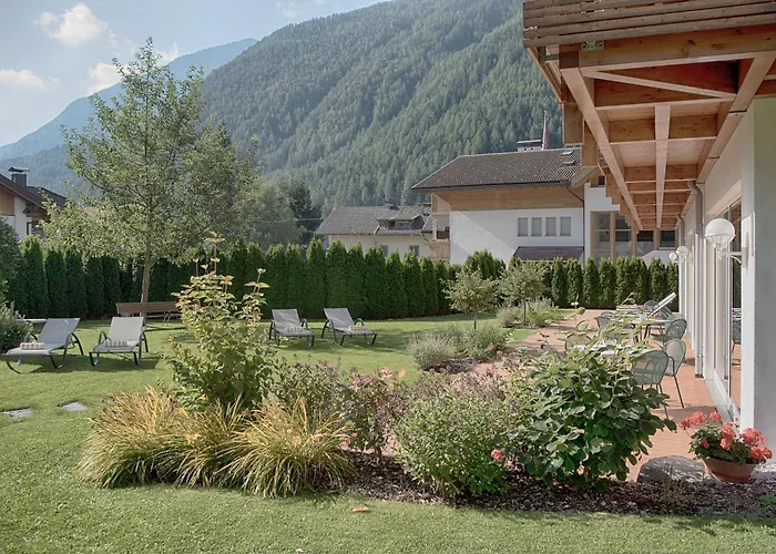 Hotel Alpenblick Luttach