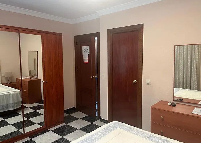Hostal Plaza Damasco Almuñécar