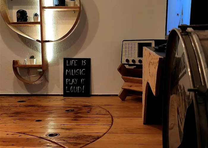 Casa 40Th-Music Wood House