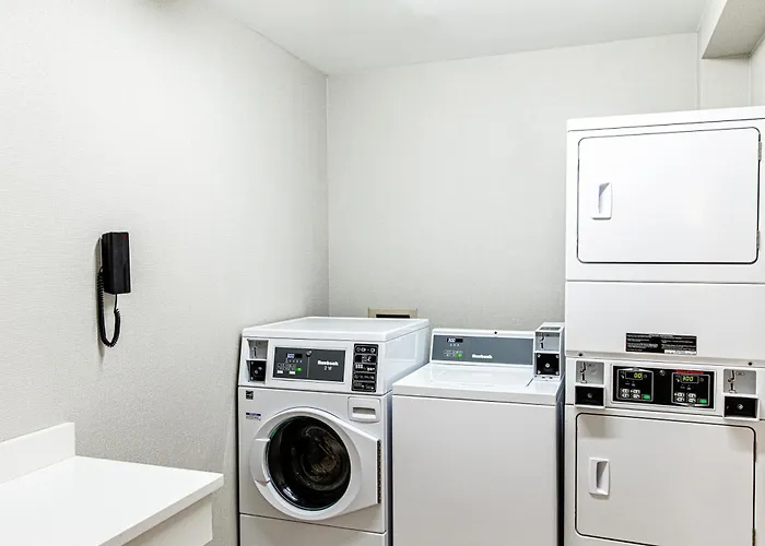 Hampton Inn & Suites Charleston-West Ashley