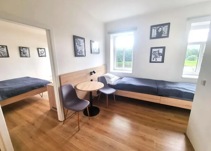 Hotels in Decin