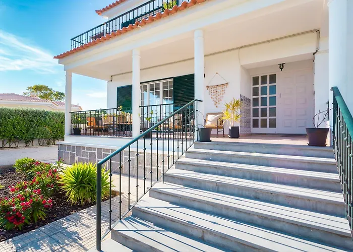 Moro'S Friends House - Cascais
