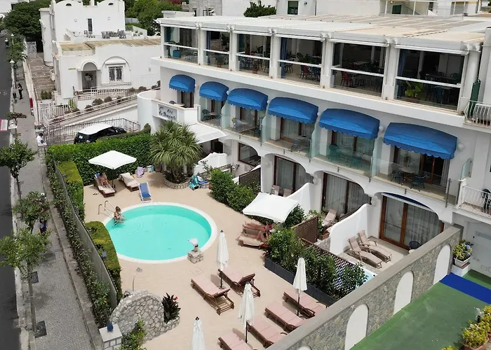 Bougainville Luxury Boutique Hotel