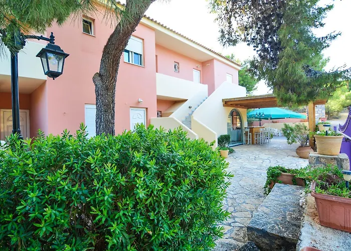 Epavlis Apartments