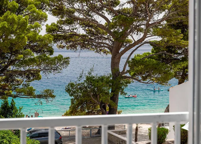 Aurora Beachfront Luxury Rooms&Suites
