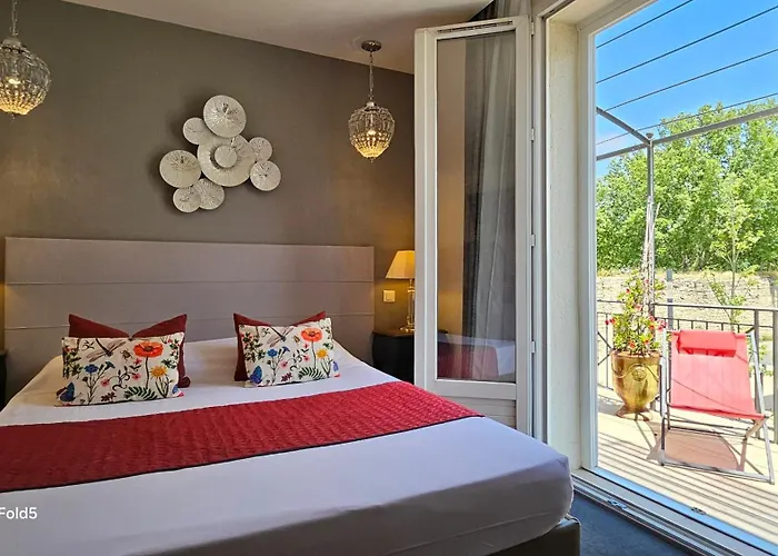 Brit Hotel Acacias Arles