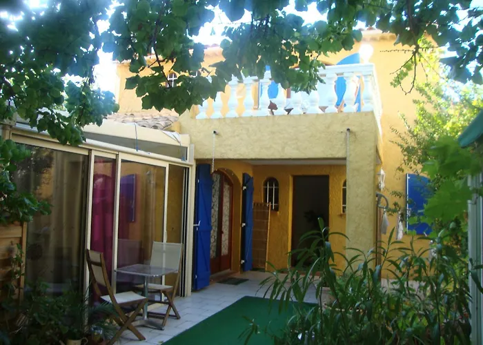 Le Soleil Bleu Bed and Breakfast Fréjus