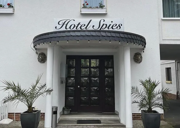 Hotel Spies