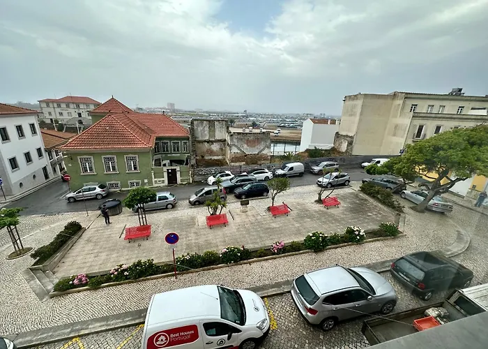 Bed and Breakfast Residência Maciel Peniche