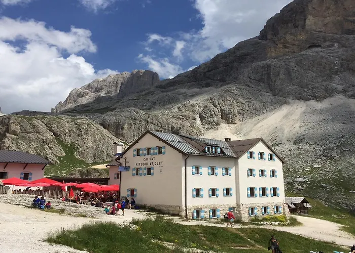 Hotels in Canazei
