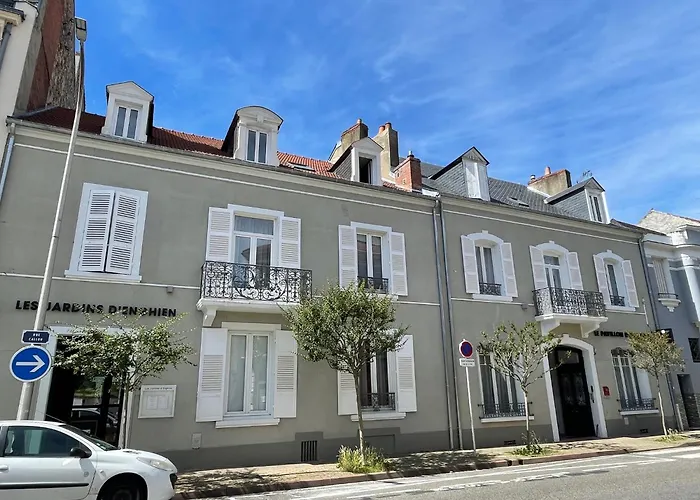 Hotel Le Pavillon d'Enghien, Vichy Centre