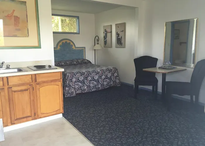 Ocean Avenue Inn