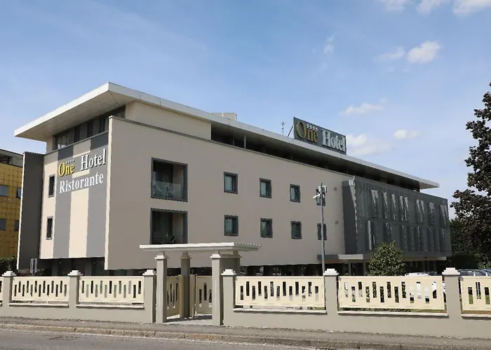 One Hotel&Restaurant Dalmine