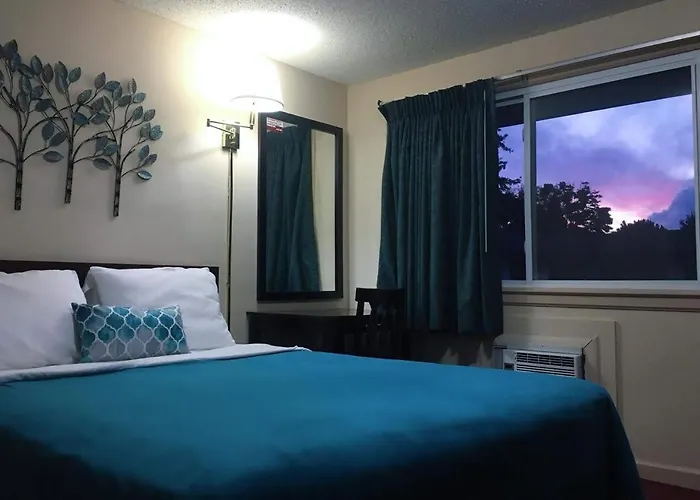Swiss Cottage Inn Niagara Falls