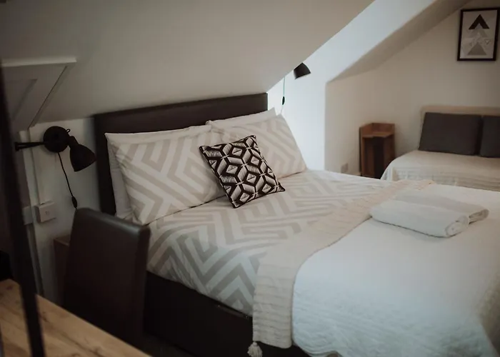 16 Pilrig Guest House