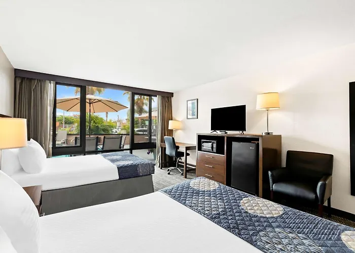 Best Western Yacht Harbor Hotel San Diego