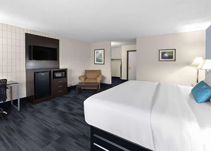Baymont Inn And Suites By Wyndham Farmington, Mo
