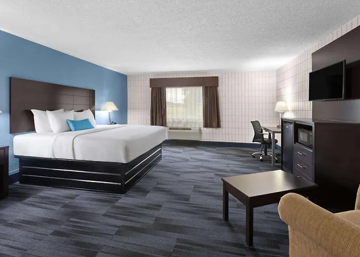 Baymont Inn And Suites By Wyndham Farmington, Mo