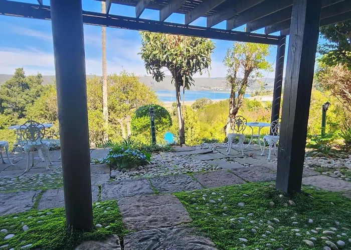 Lagoon Lodge