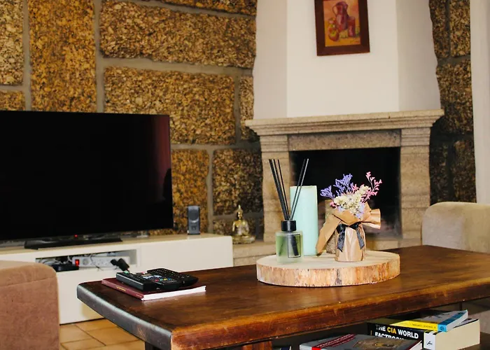 The Oak'S Wolf-Country House Fafe