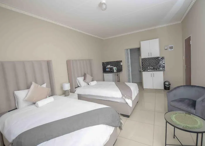 Popsy'S Guest House