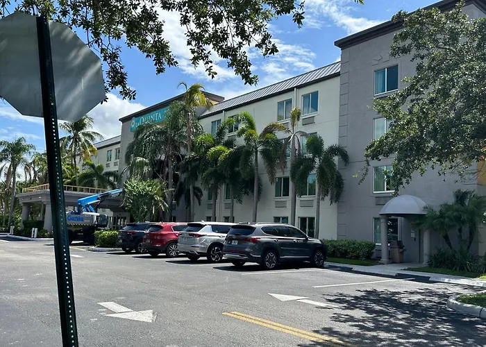 La Quinta Inn & Suites By Wyndham Sawgrass Sunrise