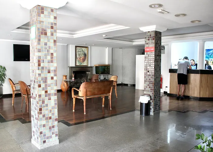 Hotel Dias em Pouso Alegre - MG - Próximo a Centros Comerciais e Restaurantes