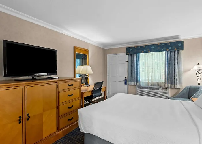 Best Western University Lodge