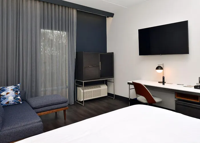 Courtyard By Marriott Raleigh Cary Crossroads