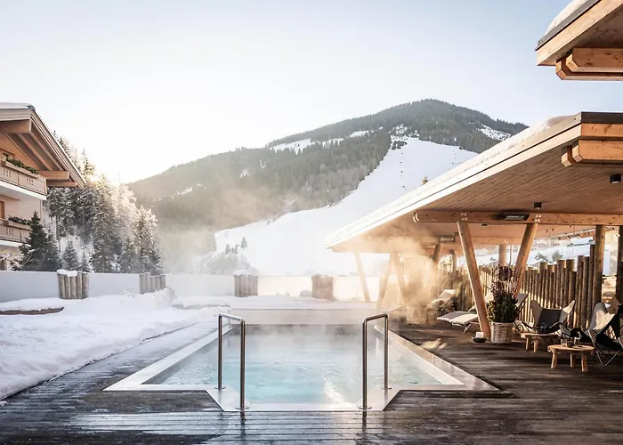 Hotel Sonnegg Saalbach-Hinterglemm