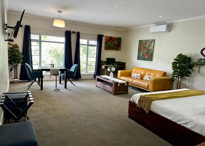 Port Alfred Hotels