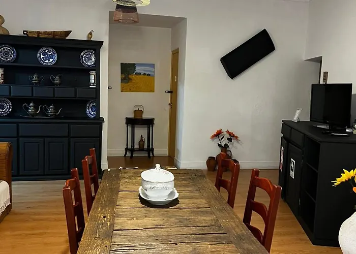 Avis Guesthouse Évora