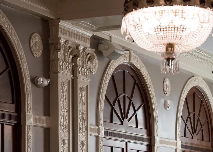 The Eldridge Hotel Lawrence