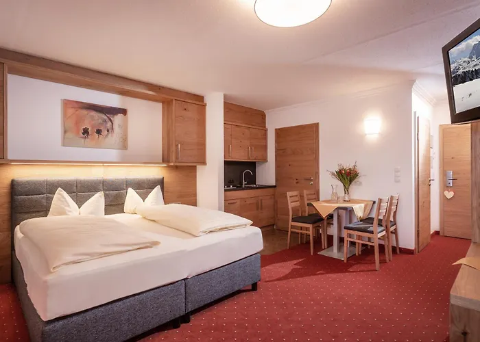 Hotel Kroneck Kirchberg in Tirol