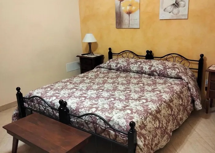 THE BEST ROOMS&APARTAMENT - Parcheggia gratis sotto casa ed entra -