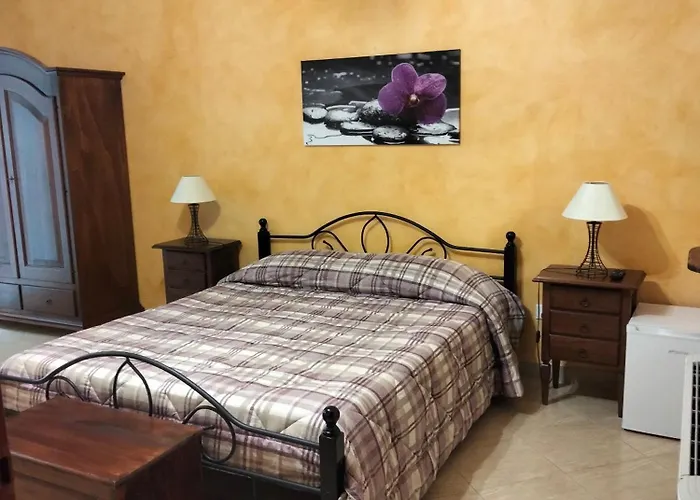 THE BEST ROOMS&APARTAMENT - Parcheggia gratis sotto casa ed entra -