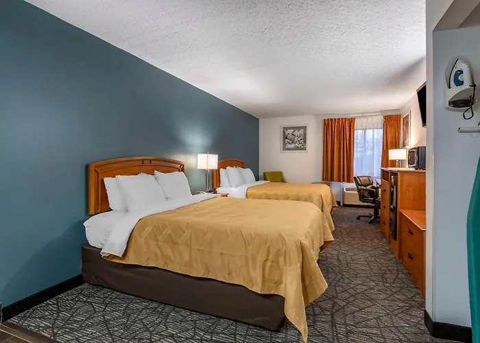 Quality Inn Austintown-Youngstown West