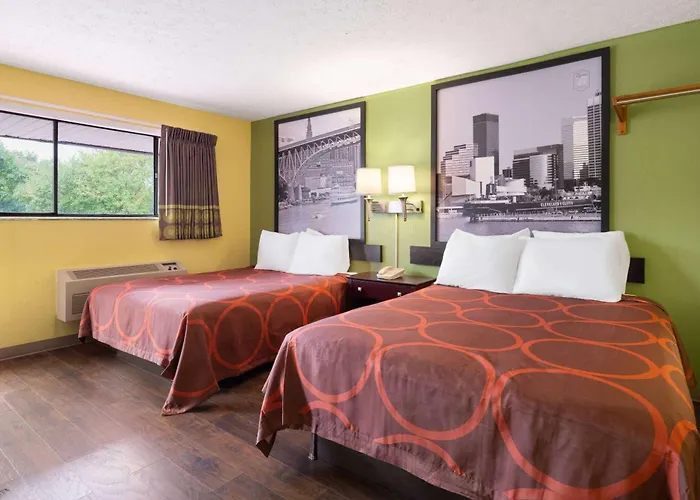 Super 8 By Wyndham Youngstown Girard