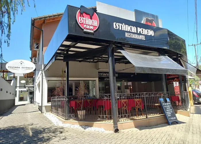 Pousada Estância Penedo 