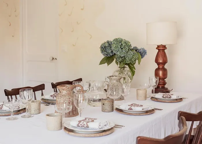 Maison Gamboia, 5 chambres d'hôtes de charme et résidence d'artistes, au calme, vaste jardin fruitier Hasparren