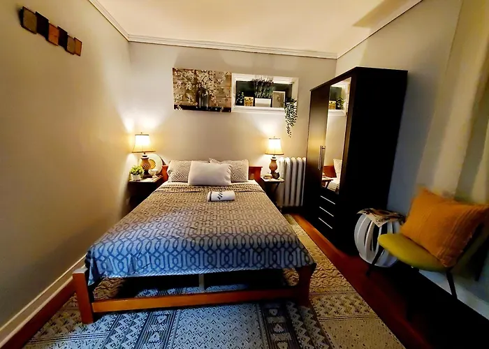 Merj'S Guest House In Wolseley