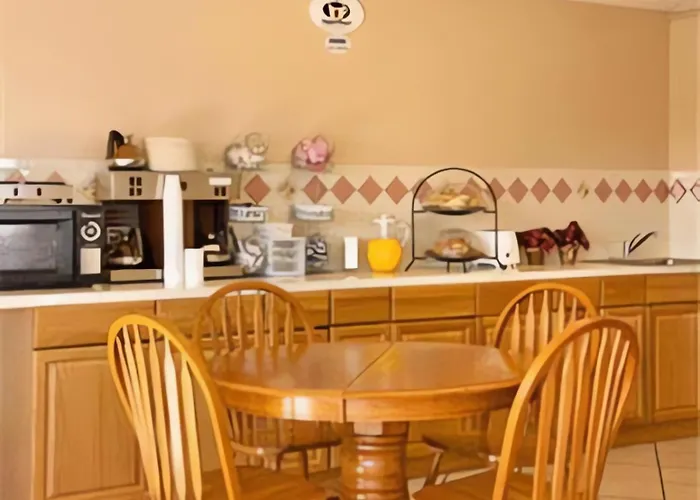 Super 8 By Wyndham Lake Havasu City